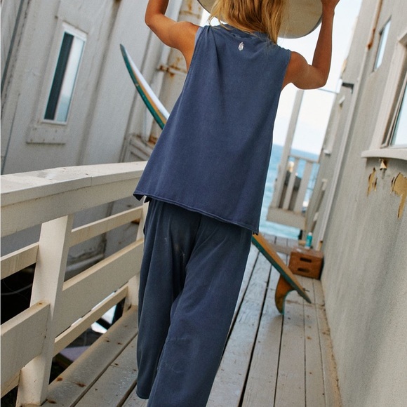 Free People Hot Shot set - Picture 2 of 3